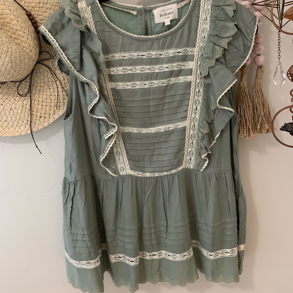 bohme Sage Green Lace-Trim Ruffled Sleeveless Blouse